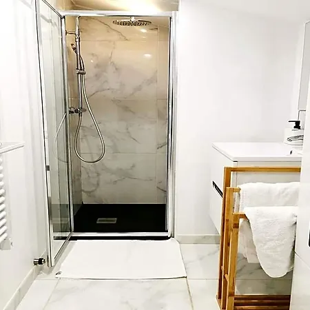 Cinema Hotel apartamentowy 4*